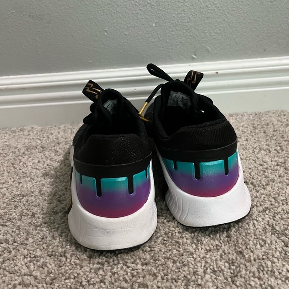 Woman’s Nike Metcon 5 - Picture 4 of 6